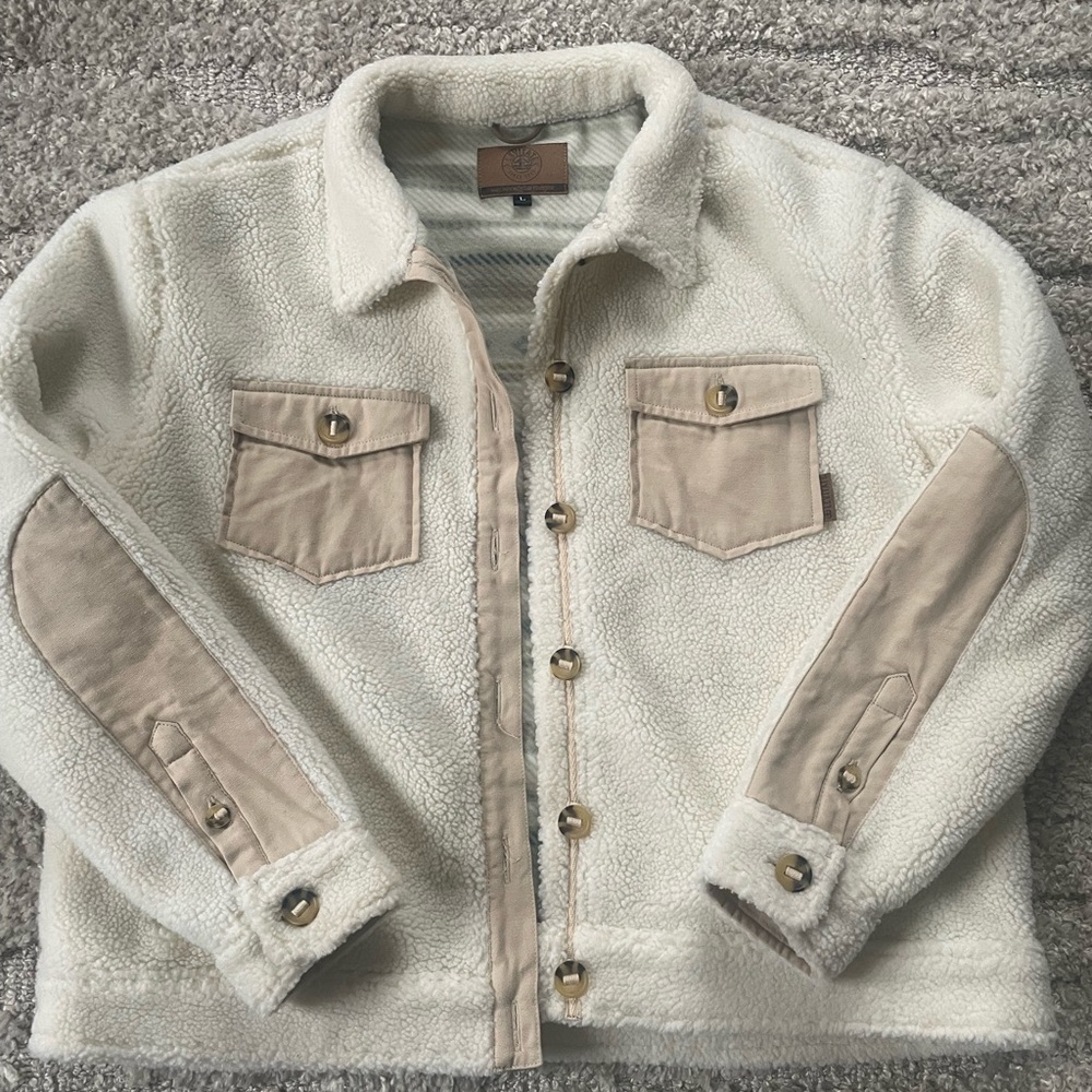 Levitate Sherpa Jacket